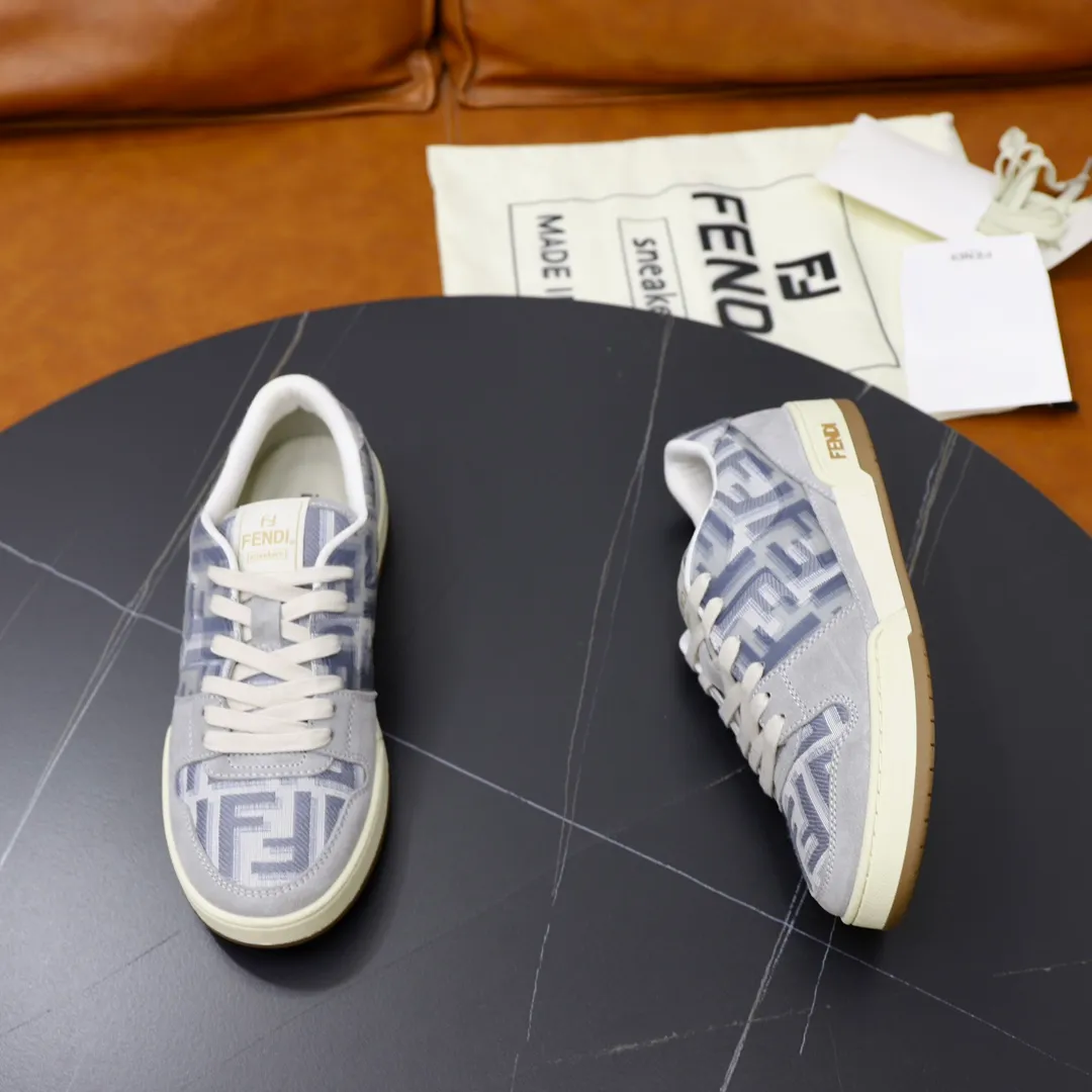 Ex-factory price: 580🔥Couple model (top original order) Brand: FENDI Size: 35-44 (customized for men 38 and 45) Grade: original order quality high version Material: imported original cowhide stitching➕ high-quality and comfortable lining original TPU lightweight non-slip outsole Style category: travel fashion casual shoes versatile trend